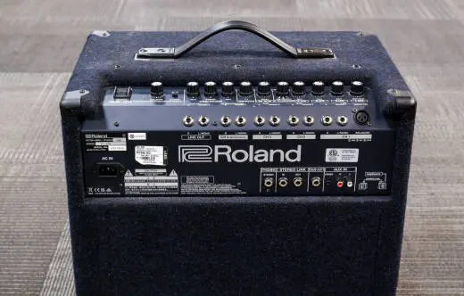 Roland - KC-400 150 Watt Stereo Mixing Keyboard Amp 2